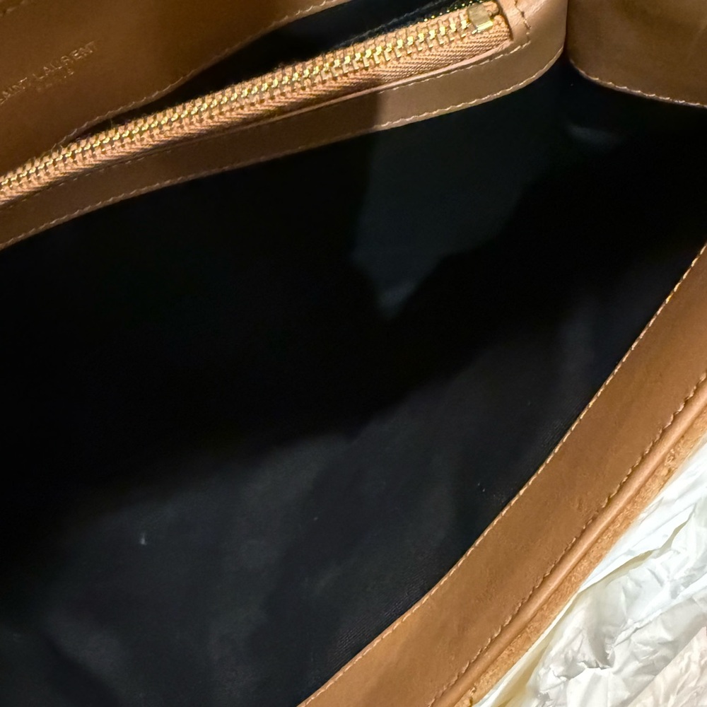 ***MINT CONDITION*** Medium YSL Suede Loulou Shoulder Bag in Camel - Picture 14 of 14